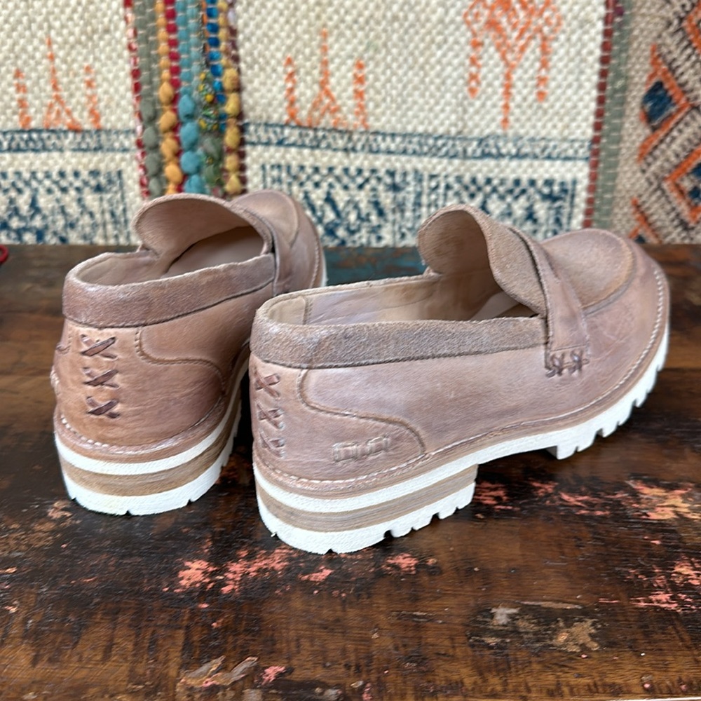 Bed Stu Reina III leather loafers with lug soles. New in Box. - Picture 6 of 9